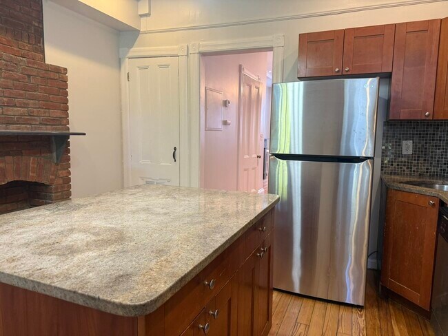 Foto del edificio - 60 Astor Pl