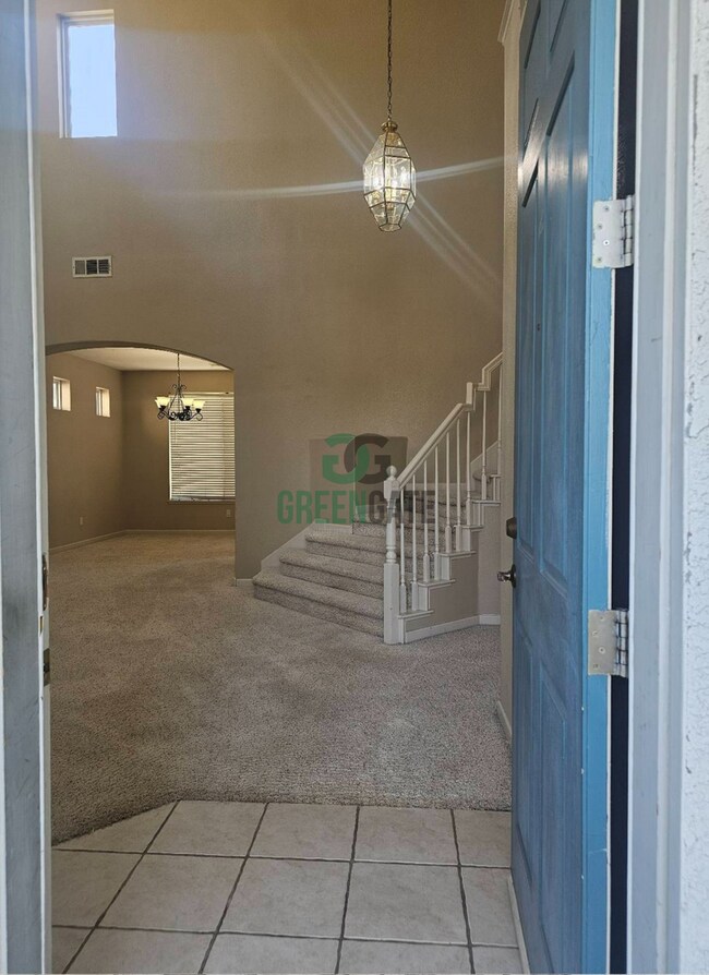 Foto del edificio - Price Reduced! 4 Bedroom 3 Bath Home is No...