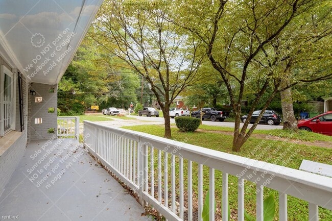 Foto del edificio - 3 br, 2 bath House - 927 Byron Dr SW