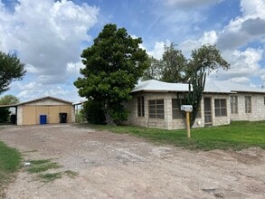 Building Photo - 1701 N Ware Rd