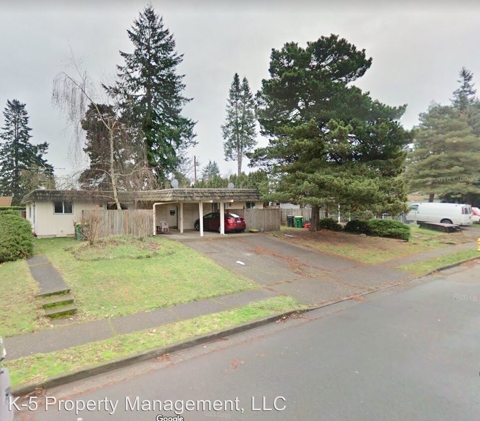 Primary Photo - 11800 SW Iron Horse Ln