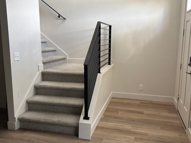 Building Photo - 4819 Summerfield Dr