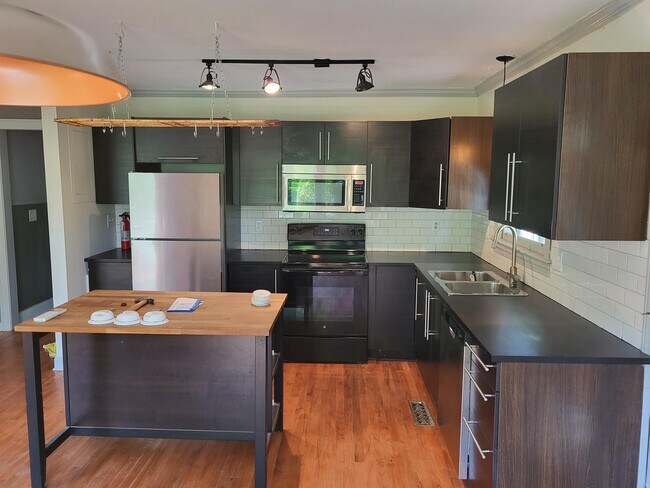 Foto del edificio - 5226 Ashcroft Ave