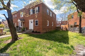 Building Photo - 3724 Mark Dr