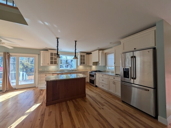 Foto del edificio - 119 Mill Rd