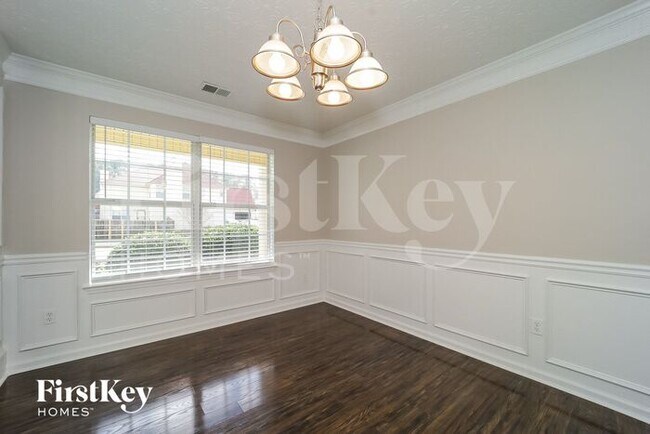 Foto del edificio - 5719 Graywind Trail