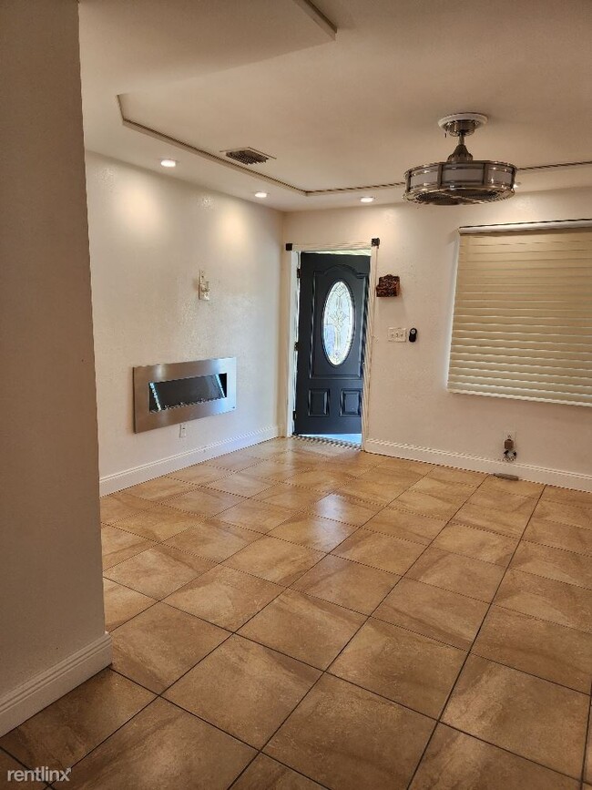 Building Photo - 3 br, 2 bath House - 701 S 61st Ave 0