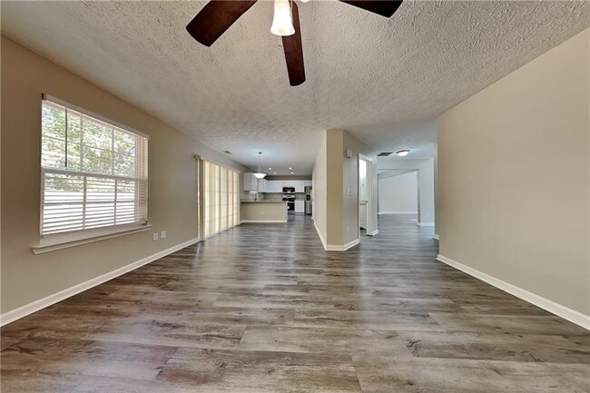 Foto del edificio - 578 Arbor Ridge Dr