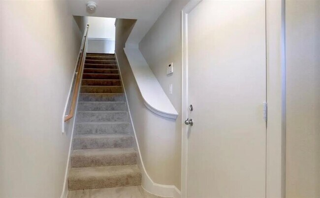 Foto del edificio - 8705 Bryam St