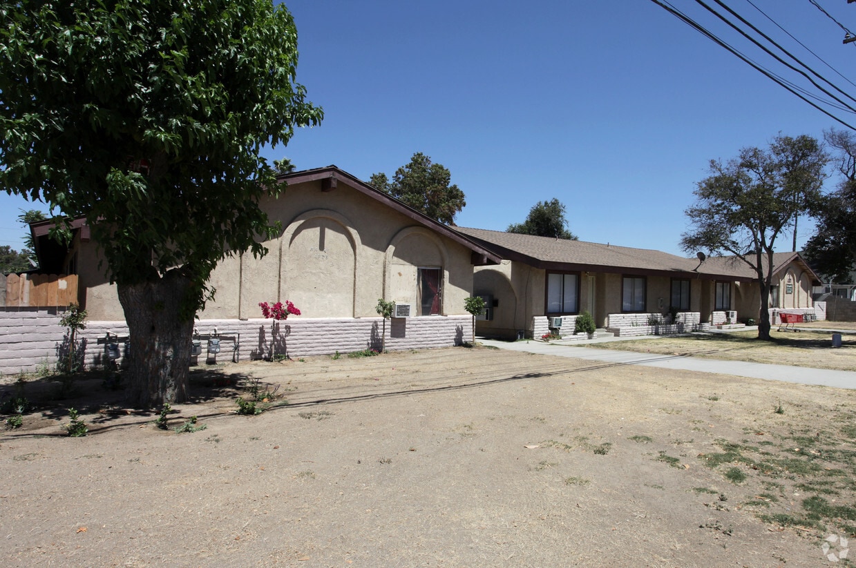 Primary Photo - 3761 Harrison St