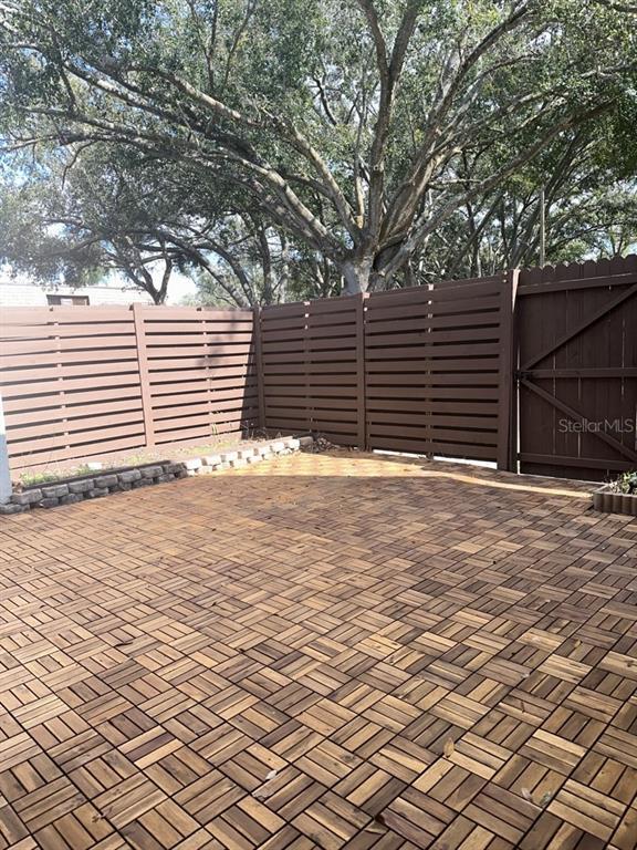 Foto del edificio - 15206 W Pond Woods Dr