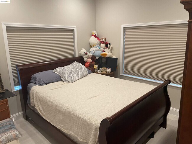Foto del edificio - 22550 Hidden Hollow Dr