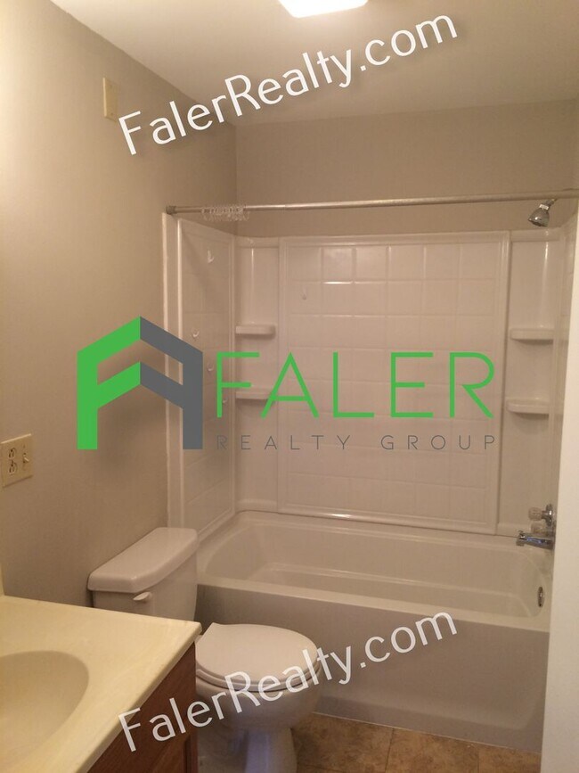 Building Photo - 4 Bedroom Home in the Heart of Springboro!