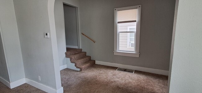 Building Photo - 304 Alabama St