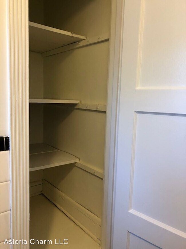 Foto del edificio - 3 br, 2.5 bath House - 3005 Mondawmin Ave