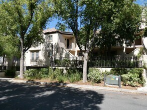 Building Photo - 24105 Del Monte Dr.
