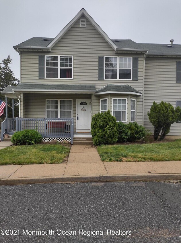 70 Broadway Unit 3, Keyport, NJ 07735 Condo for Rent in Keyport, NJ