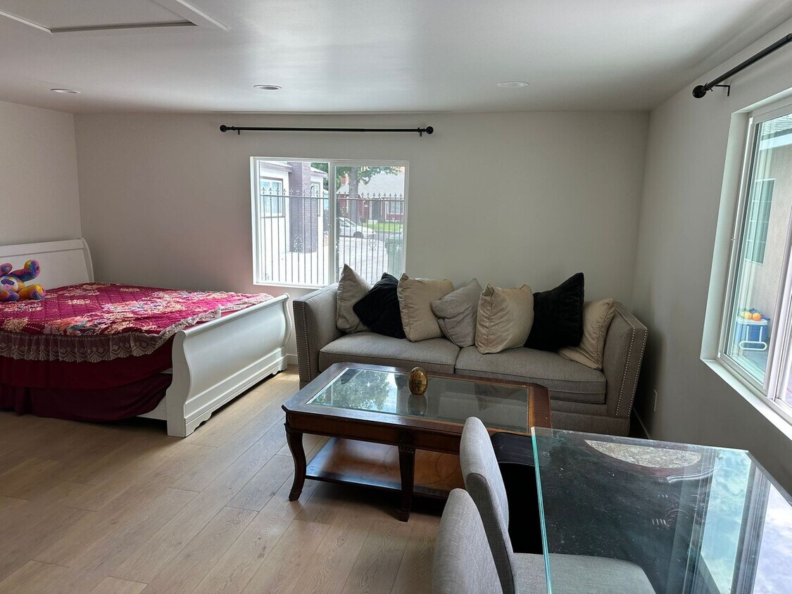 Primary Photo - For Rent – Cozy 1-Bedroom Unit with Garage...