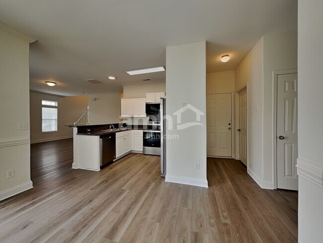 Building Photo - 440 Tortoise Ln