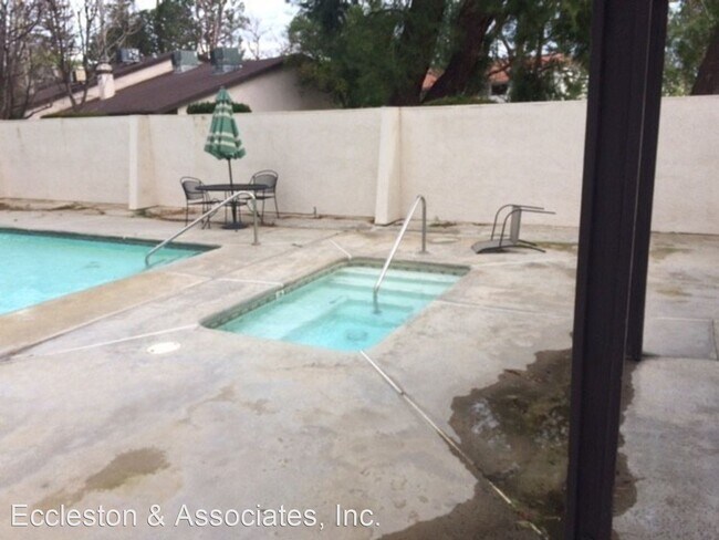 Building Photo - 2 br, 2 bath House - 5800 Kirkside Unit F