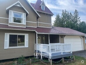 Building Photo - 15520 45th Ave W