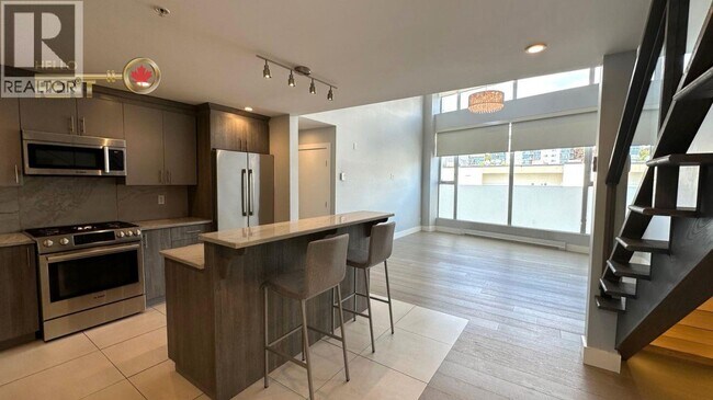 Photo du bâtiment - 1525 Bellevue Ave