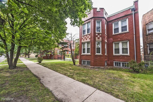 Foto del edificio - 1 br, 1 bath Apartment - 7348 S King Dr