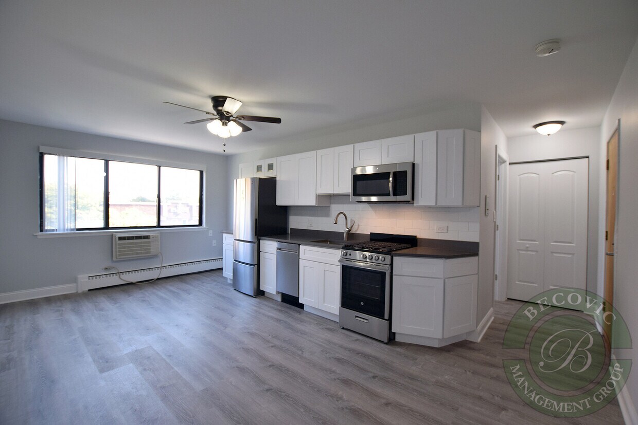 Foto principal - 5528 N Kenmore Ave