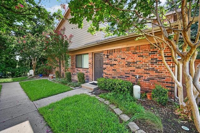 Foto del edificio - 5728 Cedar Creek Dr