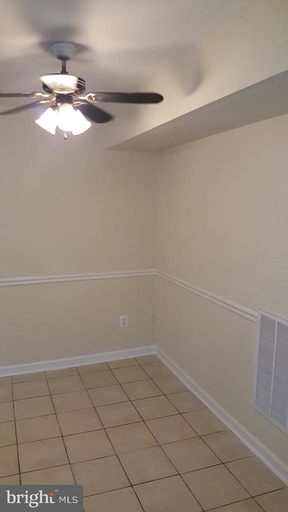 Foto del edificio - 7501 Riverdale Rd