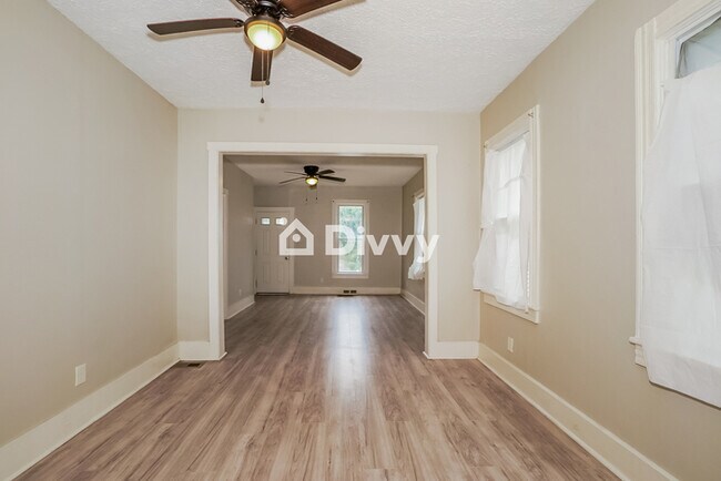 Building Photo - 3709 E 69th St, Cleveland, OH 44105