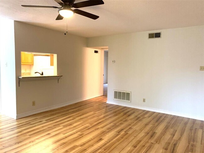 Building Photo - 1123 Signal Ridge Pl
