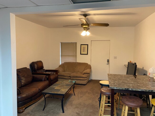 Building Photo - 46 Rogge St