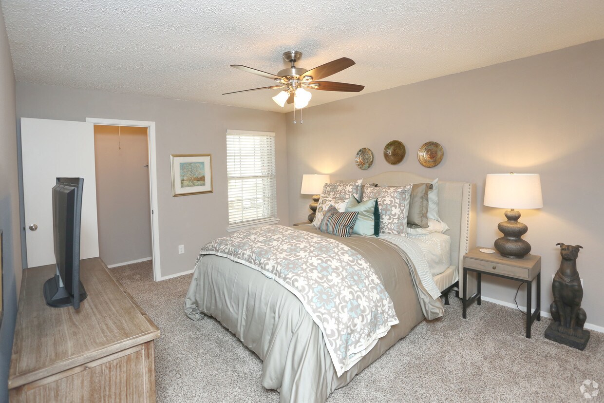The Enclave Apartments Renovated Units! 4625 71st St Lubbock, TX