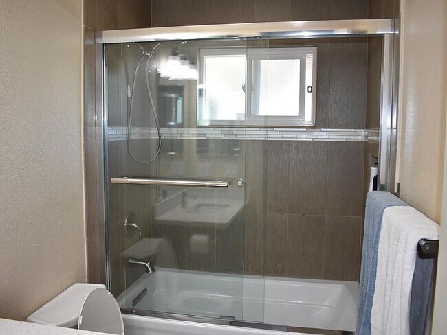 Foto del edificio - 4319 Holland Dr, Pleasanton, CA 94588