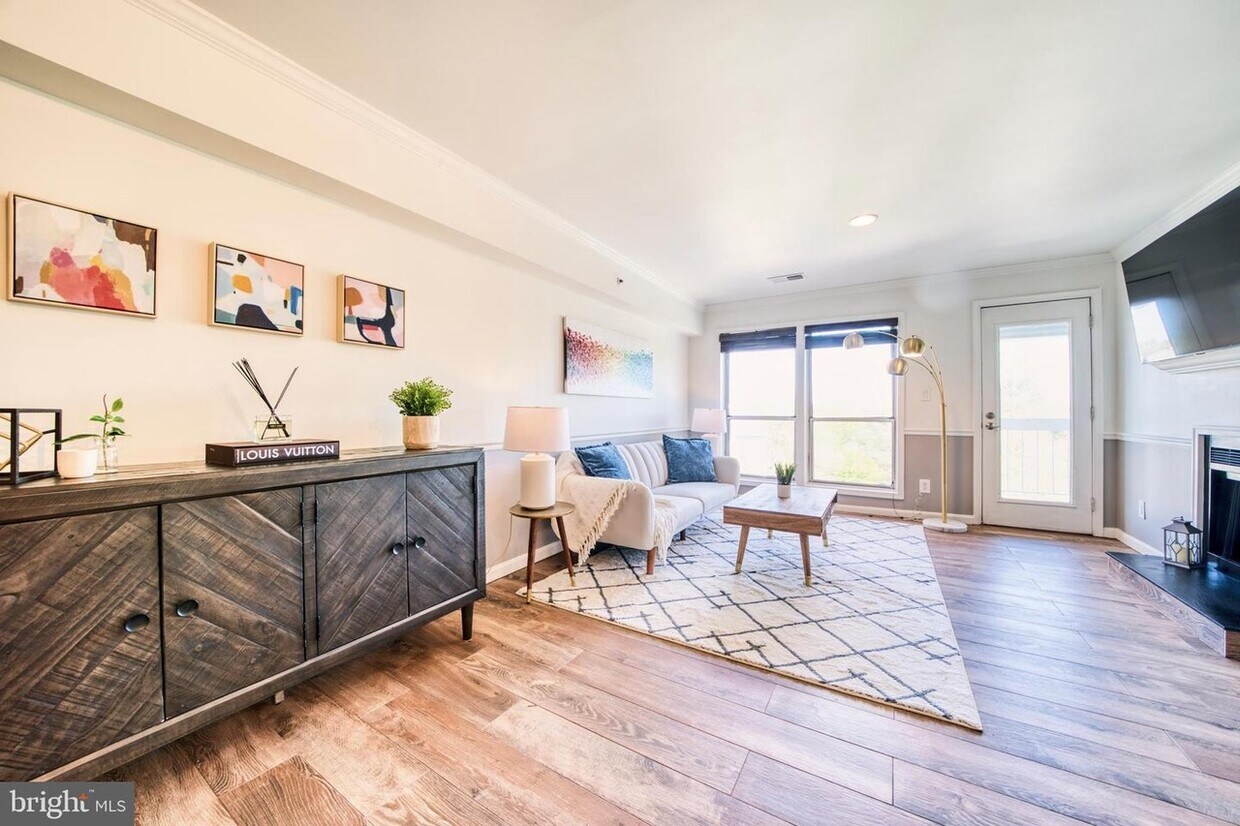 Foto principal - 3178 Summit Square Dr