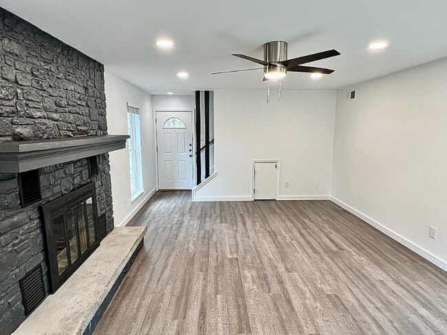 Foto del edificio - 12400 Burr Ridge Dr