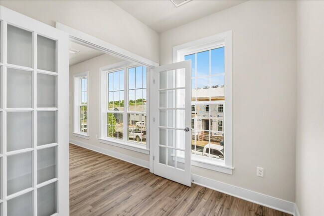 Foto del edificio - BRAND NEW TOWNHOME for LEASE
