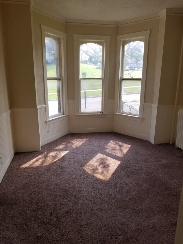 Foto principal - 344 Raymond St