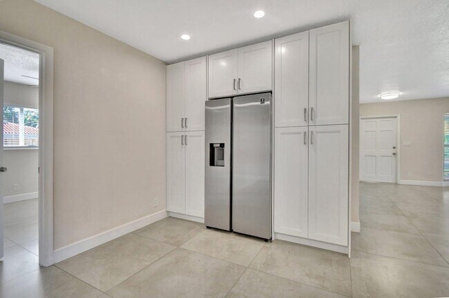 Foto del edificio - 1060 NW 6th Ter
