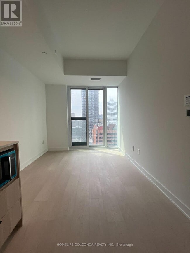 Building Photo - 252 Church St