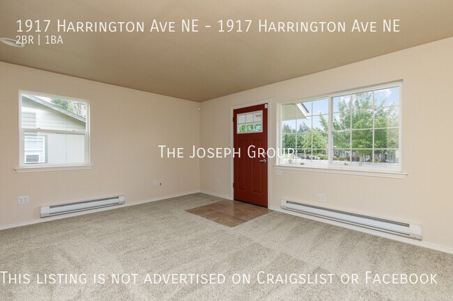 Building Photo - Wonderfully located 2 bed/1 bath in Renton!