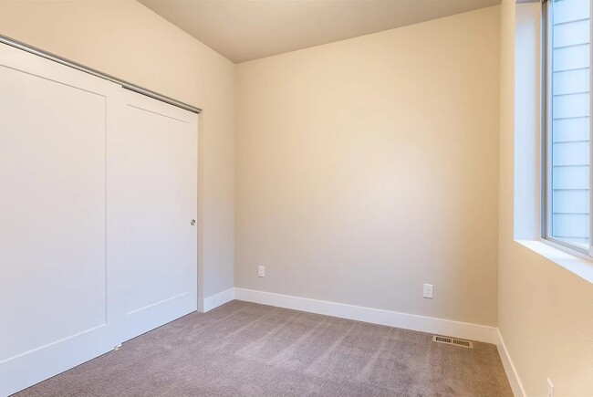 No more carpets! All lamented wood floors/ office or small bedroom - 4112 E 35th Ave