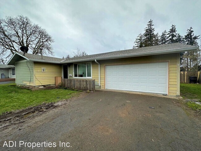 Building Photo - 3 br, 1 bath House - 13450 SW Berthold Avenue