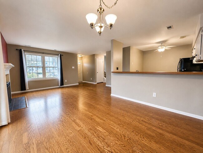 Foto del edificio - 46 Bark Hollow Ln