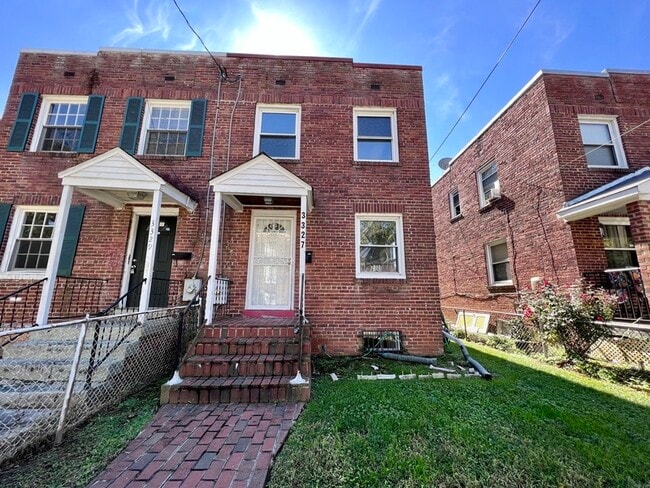 Photo - 3327 Dubois Pl SE Apartment