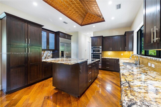 Building Photo - 3848 Utopia Ct