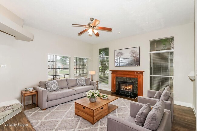 Building Photo - 2106 Hazyknoll Ln