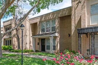 Building Photo - 9417 Bassoon Dr