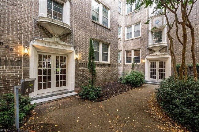 Photo - Adorable Condo in Ghent!